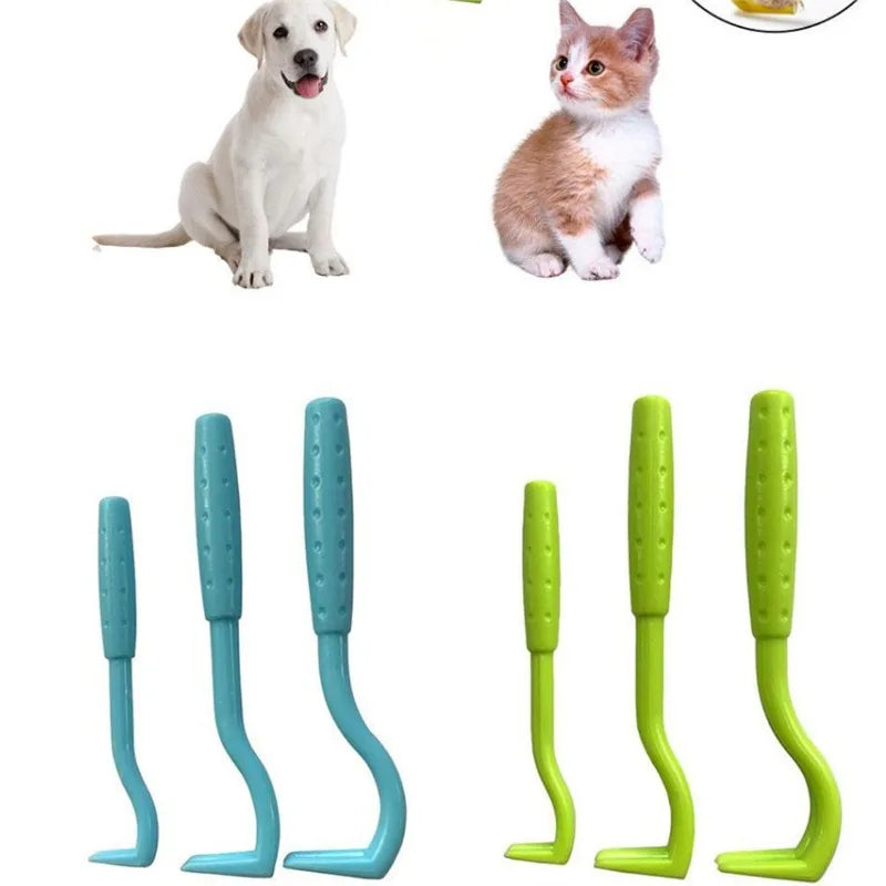 Set of six blue and green plastic tick removal hooks in varying sizes, displayed alongside a puppy and a kitten.