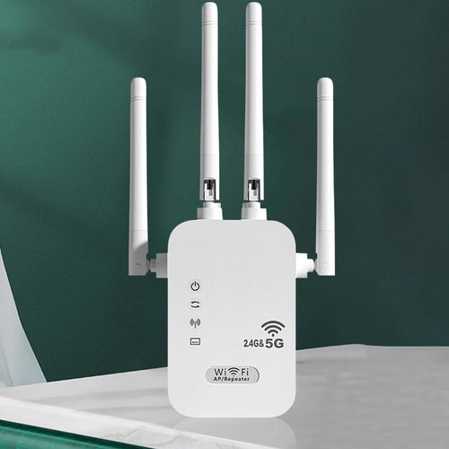 White dual-band WiFi repeater with four external antennas and 2.4G & 5G status indicators on a dark green background.