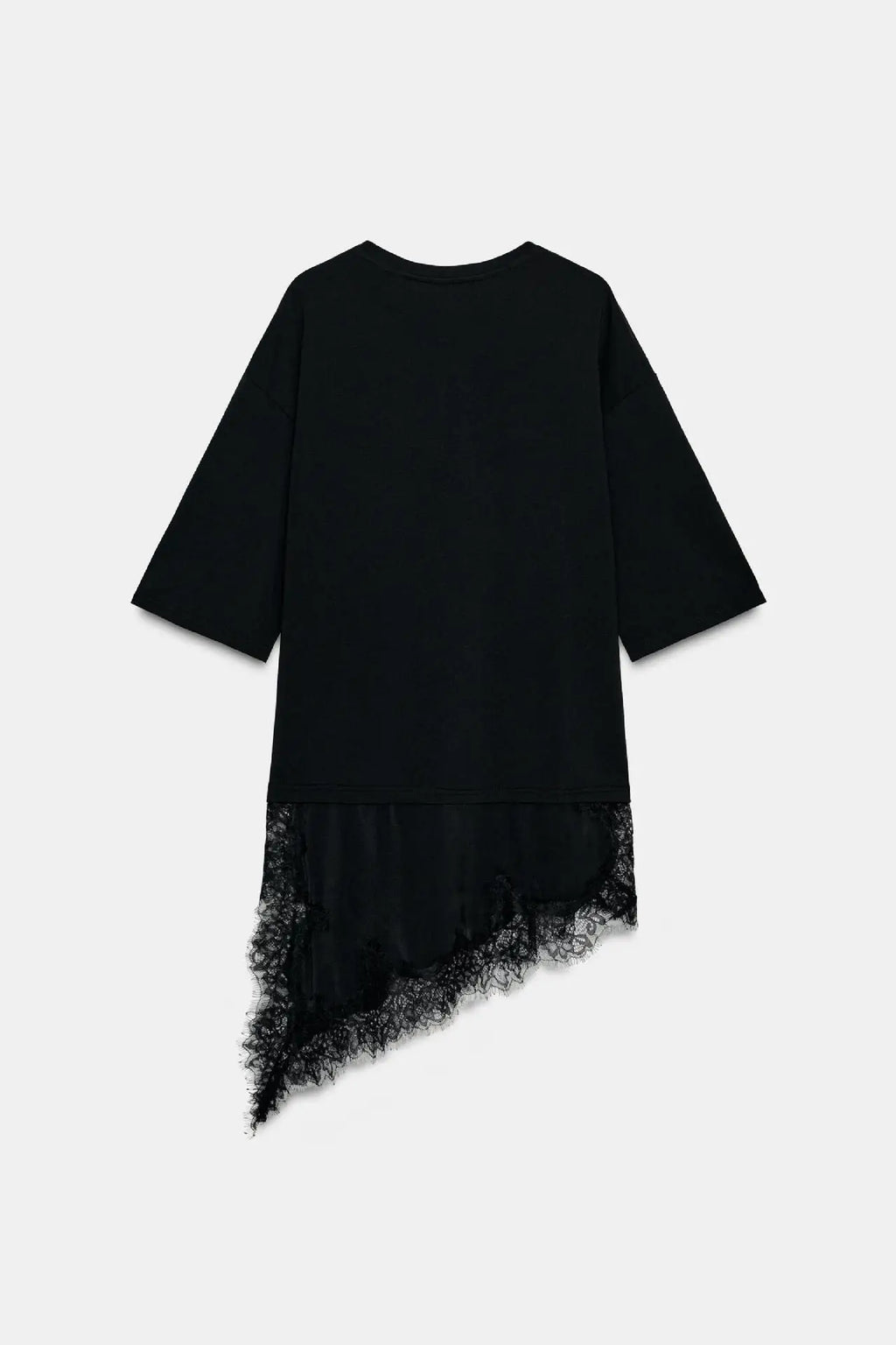 Black oversized t-shirt with a short-sleeved, crew-neck design and an asymmetric lace-trimmed hem.