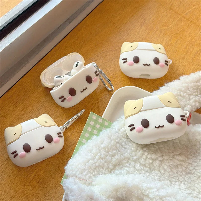 Cute white and cream cat silicone AirPods Pro cases with keychains.