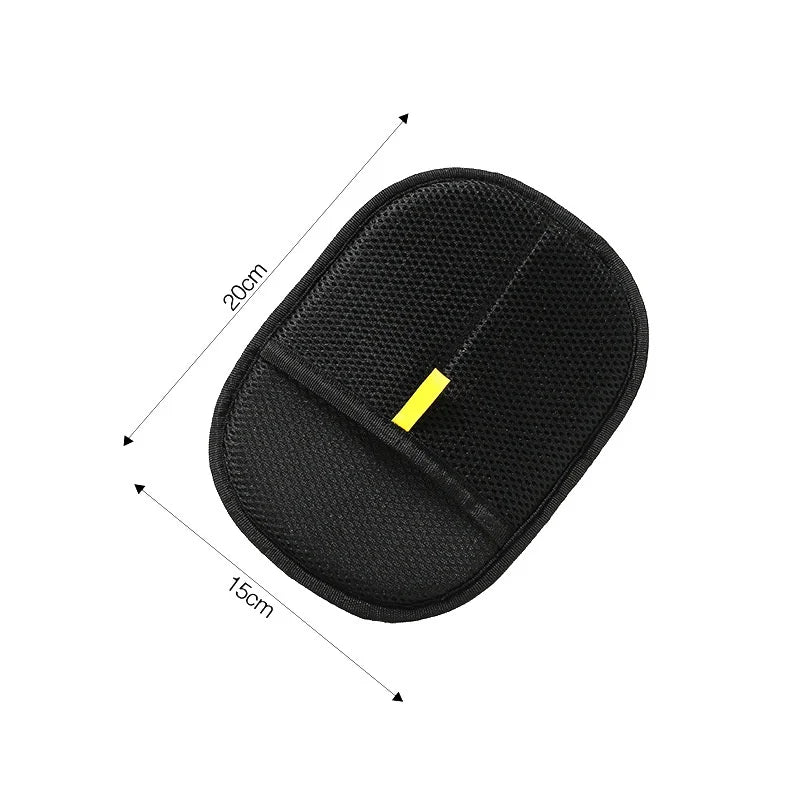 Black mesh car seat organiser pocket with a yellow accent, measuring 20cm by 15cm.
